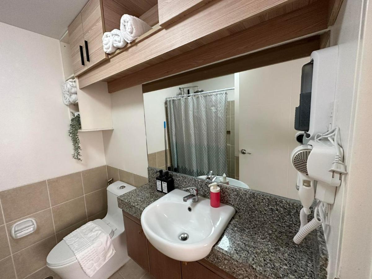 Celandine Residence In Quezon City Caloocan Bagian luar foto